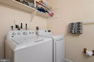 8210 Carrleigh Pkwy, Springfield, VA 22152 - Photo 14