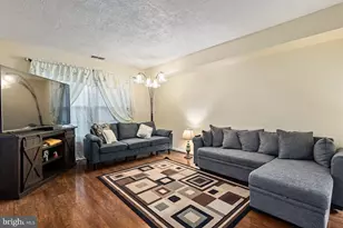 8210 Carrleigh Pkwy, Springfield, VA 22152 - Photo 4
