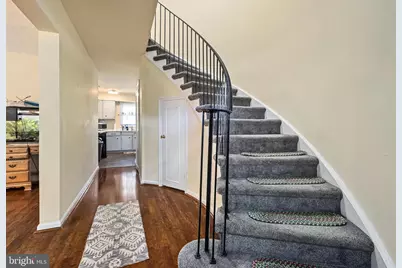 8210 Carrleigh Parkway #6, Springfield, VA 22152 - Photo 6