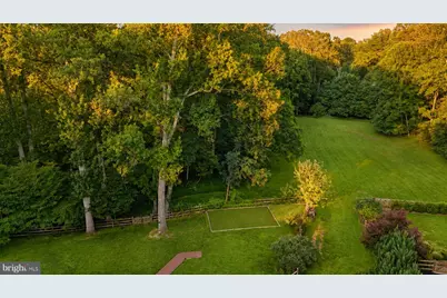 11600 Helmont Drive, Oakton, VA 22124 - Photo 4