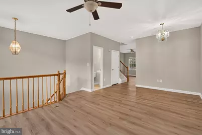 13227 Rolling Plains Court, Herndon, VA 20171 - Photo 6