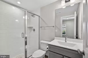 5128 Ridgeview Retreat Dr, Chantilly, VA 20151 - Photo 10