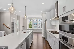 5128 Ridgeview Retreat Dr, Chantilly, VA 20151 - Photo 14