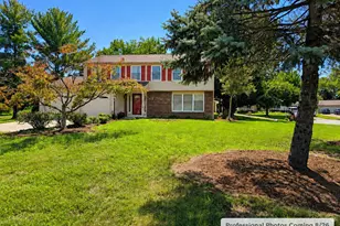 12555 Cross Country Ln, Reston, VA 20191 - Photo 2