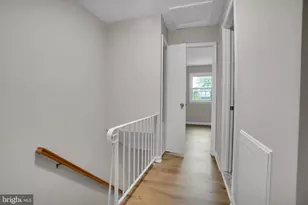 9107 Bowler Dr, Fairfax, VA 22031 - Photo 14