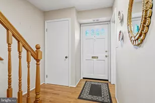 7779 Tiverton Dr, Springfield, VA 22152 - Photo 4
