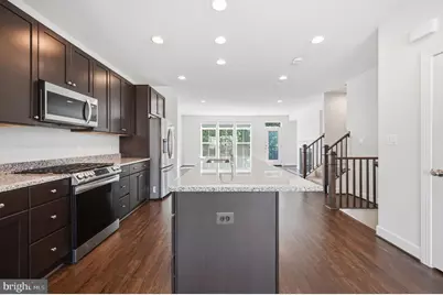 5179 Ridgeview Retreat Drive, Chantilly, VA 20151 - Photo 8