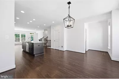5179 Ridgeview Retreat Drive, Chantilly, VA 20151 - Photo 4