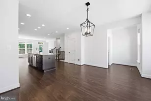 5179 Ridgeview Retreat Dr, Chantilly, VA 20151 - Photo 4
