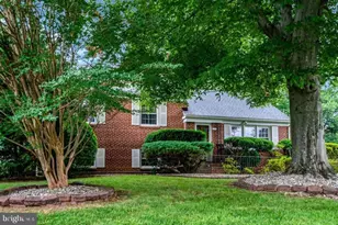 4902 Ravensworth Rd, Annandale, VA 22003 - Photo 48