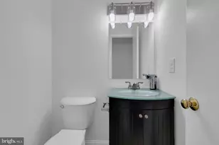 13311 Rowles Pl, Herndon, VA 20170 - Photo 18