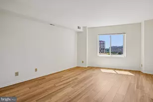 8350 Greensboro Dr, McLean, VA 22102 - Photo 16