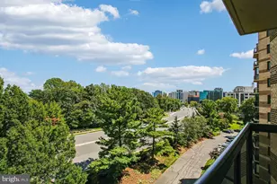 8350 Greensboro Dr, McLean, VA 22102 - Photo 24