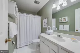 2028 Spring Branch Dr, Vienna, VA 22181 - Photo 38
