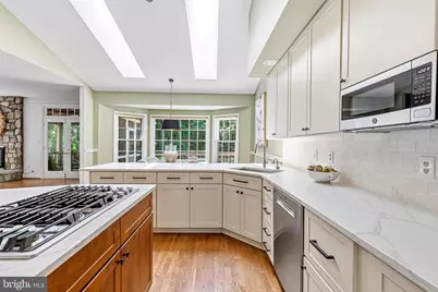 2028 Spring Branch Drive, Vienna, VA 22181 - Photo 20
