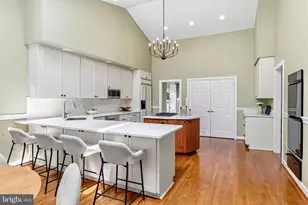 2028 Spring Branch Dr, Vienna, VA 22181 - Photo 22