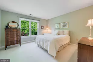 2028 Spring Branch Dr, Vienna, VA 22181 - Photo 36