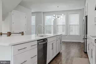 2483 Liberty Loop, Herndon, VA 20171 - Photo 10