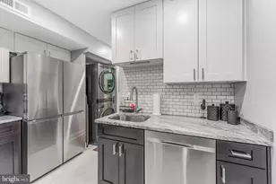 2055 Royal Fern Ct, Reston, VA 20191 - Photo 12