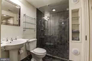 3028 Meeting St, Falls Church, VA 22044 - Photo 16