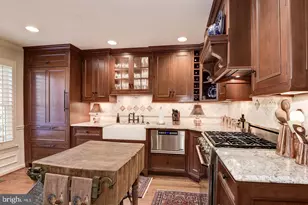 3028 Meeting St, Falls Church, VA 22044 - Photo 6