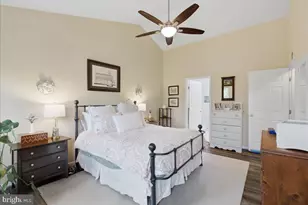2327 Colts Brook Rd, Reston, VA 20191 - Photo 14