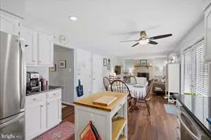 2327 Colts Brook Rd, Reston, VA 20191 - Photo 8