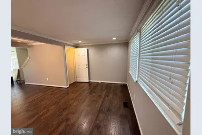 8577 Blackfoot Court, Lorton, VA 22079 - Photo 6