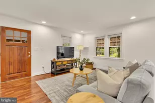 8604 Woodlawn Ct, Alexandria, VA 22309 - Photo 10
