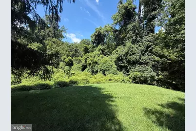 Old Chesterbrook Rd, McLean, VA 22101 - Photo 1