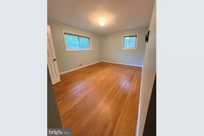 7016 Roundtree Road, Falls Church, VA 22042 - Photo 6
