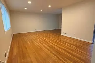 7016 Roundtree Rd, Falls Church, VA 22042 - Photo 2