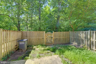 7428 Erska Woods Court, Springfield, VA 22153 - Photo 12