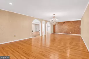 2094 Hunters Crest Way, Vienna, VA 22181 - Photo 8