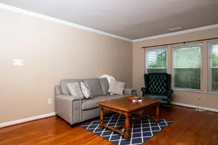 7711 Lafayette Forest Dr, Annandale, VA 22003 - Photo 4