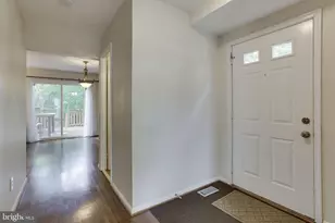 2937 Village Spring Ln, Vienna, VA 22181 - Photo 6