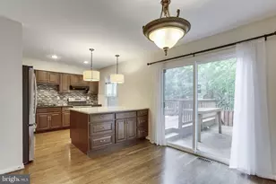 2937 Village Spring Ln, Vienna, VA 22181 - Photo 20