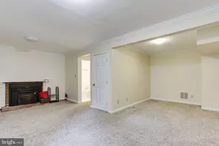 2937 Village Spring Ln, Vienna, VA 22181 - Photo 42