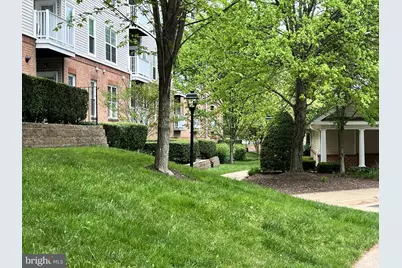 6990 Falls Reach Drive #113, Falls Church, VA 22043 - Photo 8