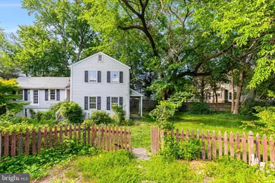 8413 Rainbow Road, Vienna, VA 22182 - Photo 2