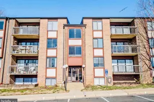 9718 Kingsbridge Dr, Fairfax, VA 22031 - Photo 1