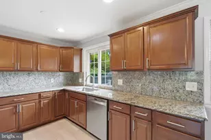 1719 Melbourne Dr, McLean, VA 22101 - Photo 18