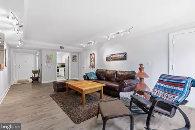 7600 Tremayne Place #110, McLean, VA 22102 - Photo 4