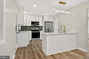 4016 Mapleton Dr, Chantilly, VA 20151 - Photo 20