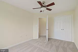 13096 Marcey Creek Rd, Herndon, VA 20171 - Photo 22