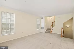 13096 Marcey Creek Rd, Herndon, VA 20171 - Photo 6