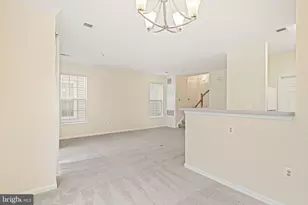 13096 Marcey Creek Rd, Herndon, VA 20171 - Photo 8