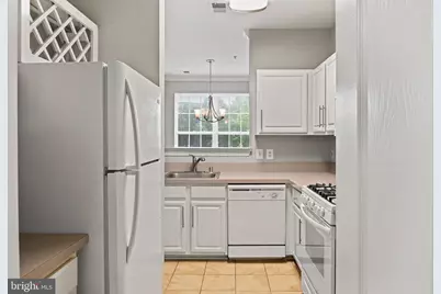 13122 Marcey Creek Road, Herndon, VA 20171 - Photo 14