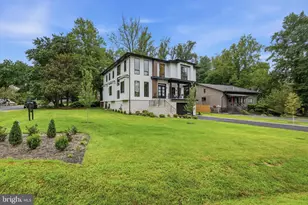 6913 Berkeley St, Falls Church, VA 22043 - Photo 2