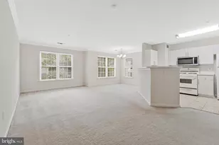 12890 Fair Briar Ln, Fairfax, VA 22033 - Photo 4
